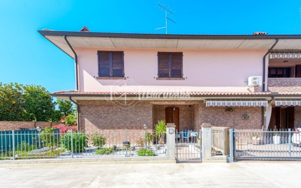 casa indipendente in vendita a Savignano sul Panaro