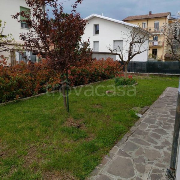 casa indipendente in vendita a Savignano sul Panaro in zona Formica