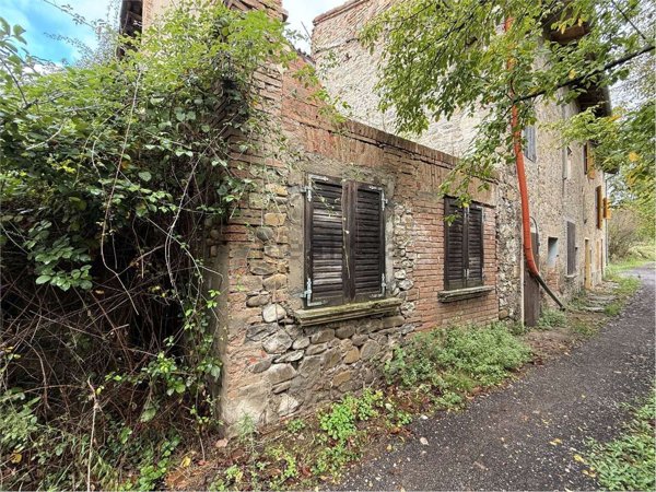 casa indipendente in vendita a Savignano sul Panaro in zona Garofano