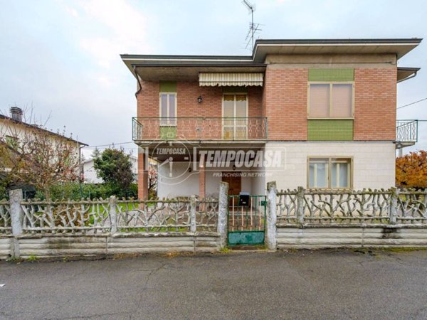 casa indipendente in vendita a Savignano sul Panaro in zona Formica