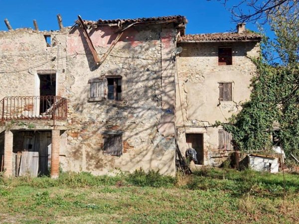 casa indipendente in vendita a Savignano sul Panaro in zona Magazzeno