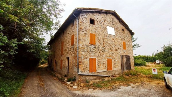 casale in vendita a Savignano sul Panaro in zona Formica
