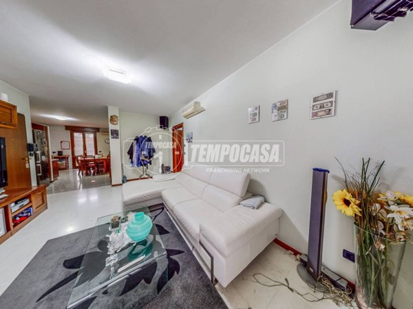 appartamento in vendita a Savignano sul Panaro in zona Garofano