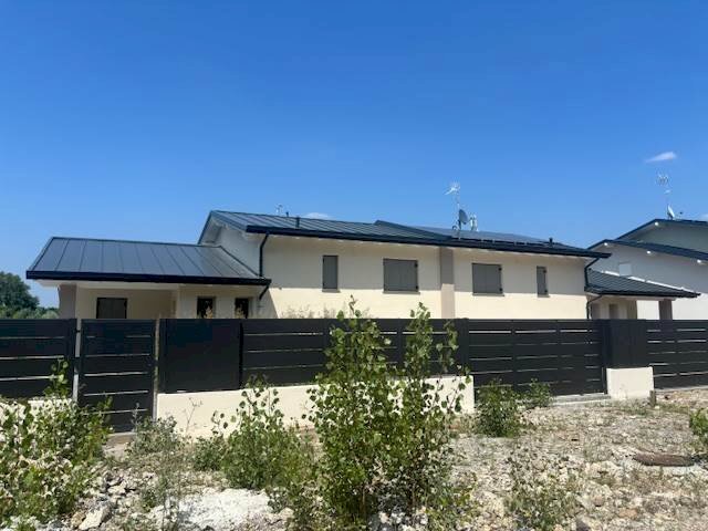 casa indipendente in vendita a Savignano sul Panaro