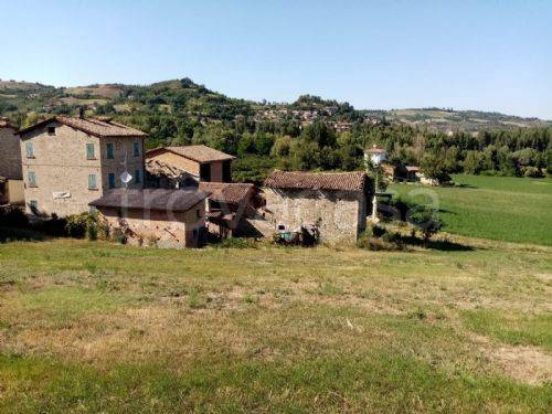 casa indipendente in vendita a Savignano sul Panaro in zona Garofano