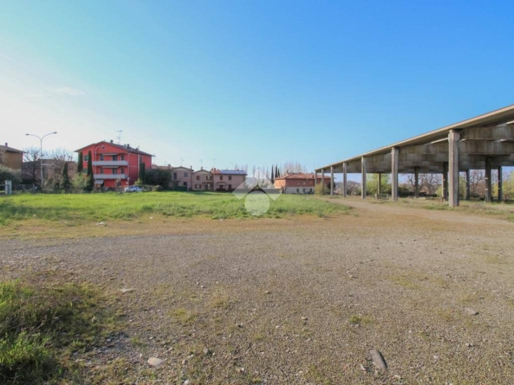 terreno edificabile in vendita a Savignano sul Panaro