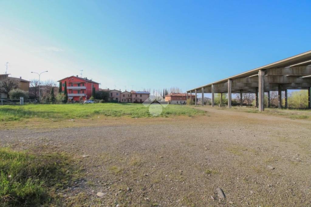 terreno edificabile in vendita a Savignano sul Panaro