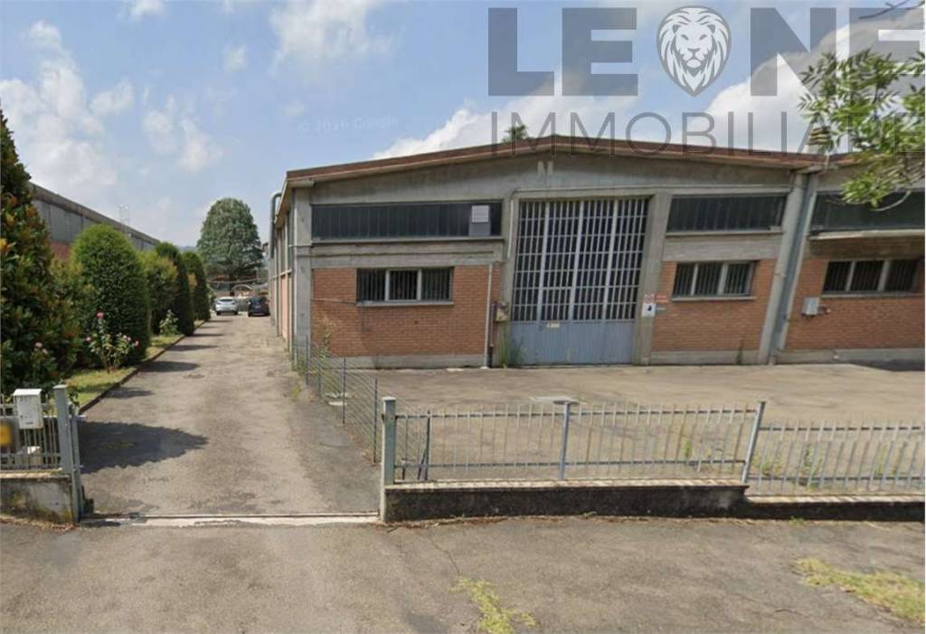 locale commerciale in vendita a Savignano sul Panaro in zona Garofano