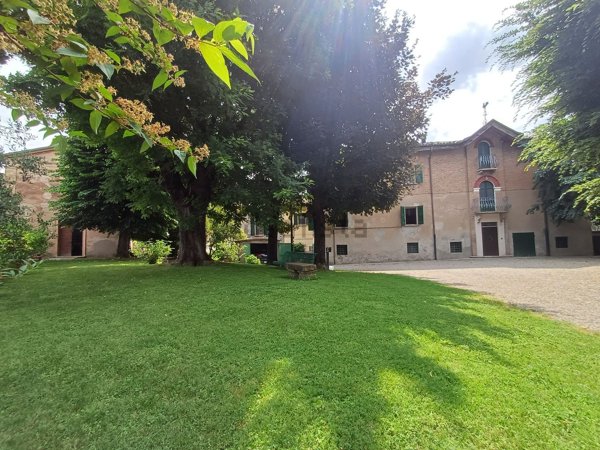 casa indipendente in vendita a Savignano sul Panaro in zona Magazzeno