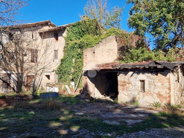 casa indipendente in vendita a Savignano sul Panaro in zona Magazzeno