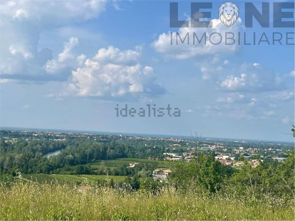 terreno in vendita a Savignano sul Panaro