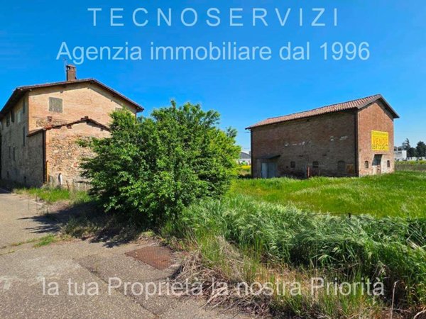 casa indipendente in vendita a Savignano sul Panaro in zona Magazzeno