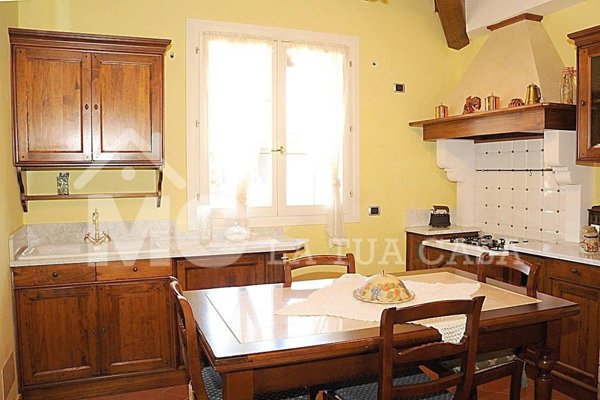 casa indipendente in vendita a Serramazzoni in zona Ligorzano