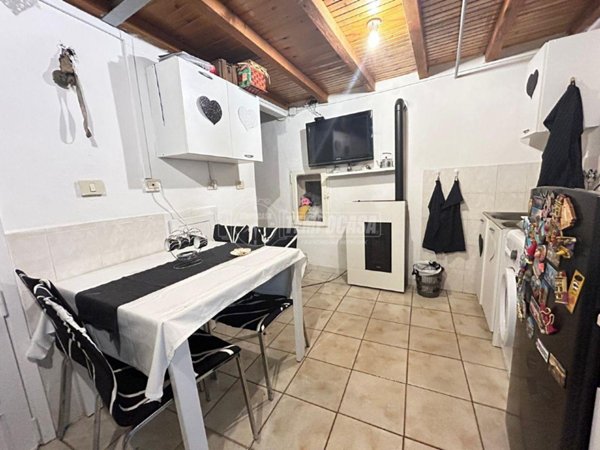appartamento in vendita a Serramazzoni in zona Rocca Santa Maria