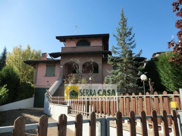 casa indipendente in vendita a Serramazzoni
