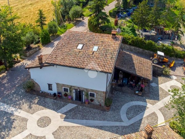 casa indipendente in vendita a Serramazzoni in zona Riccò