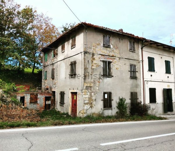 casa indipendente in vendita a Serramazzoni