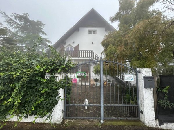 casa indipendente in vendita a Serramazzoni in zona Riccò