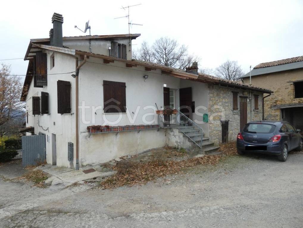 casa indipendente in vendita a Serramazzoni in zona Pompeano