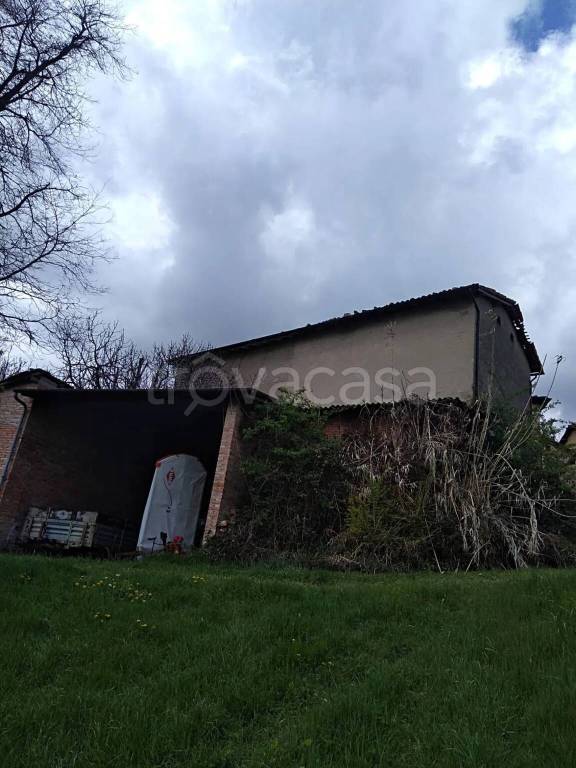 pentavano in vendita a Serramazzoni