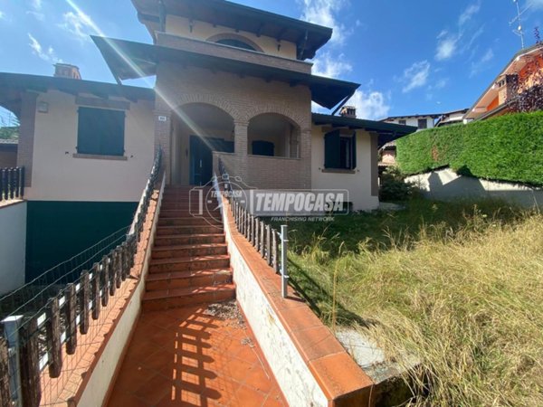 casa indipendente in vendita a Serramazzoni in zona Ligorzano