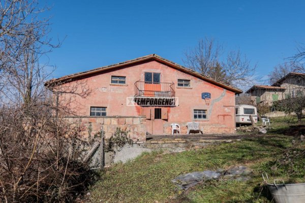 casa indipendente in vendita a Serramazzoni in zona Riccò