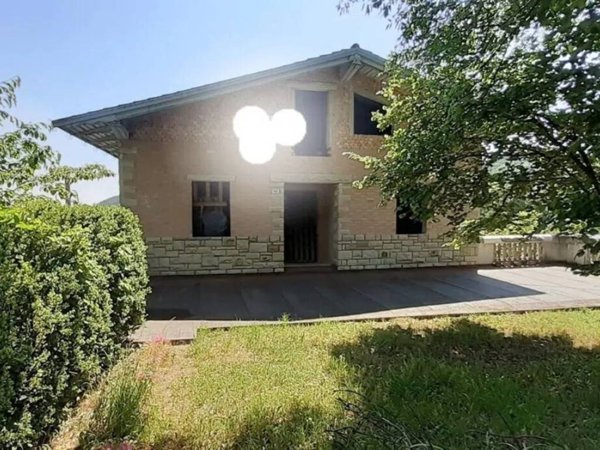casa indipendente in vendita a Serramazzoni