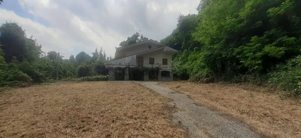 casa indipendente in vendita a Serramazzoni