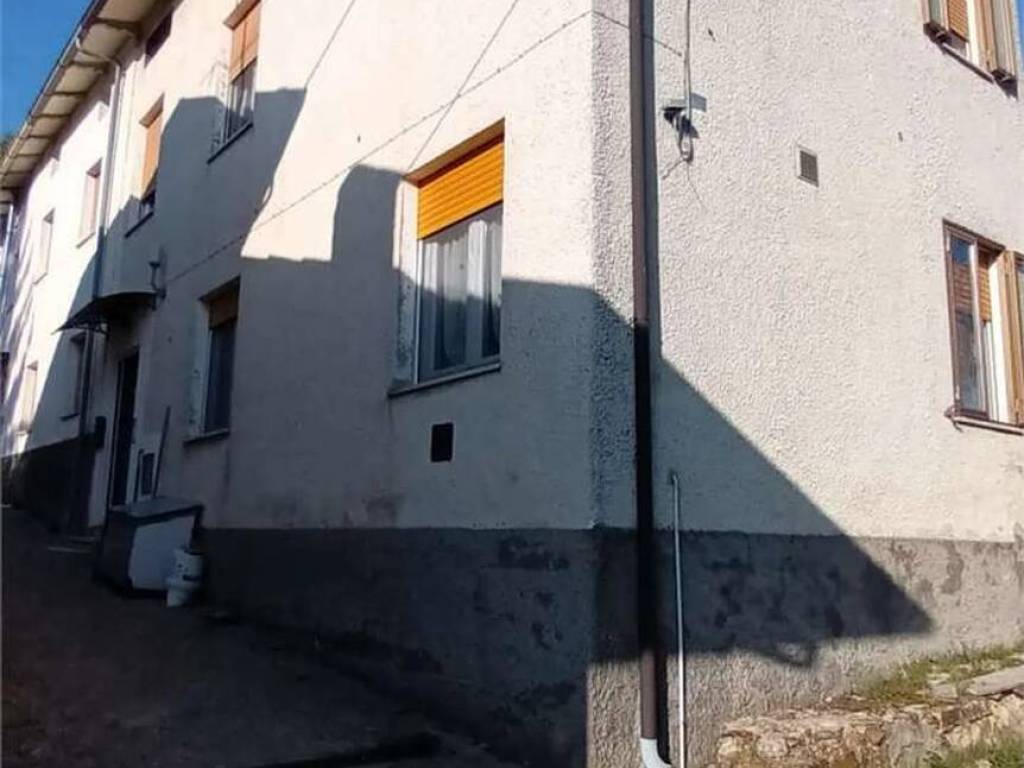 casa indipendente in vendita a Serramazzoni