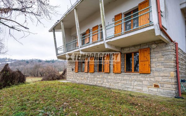 casa indipendente in vendita a Serramazzoni in zona Valle