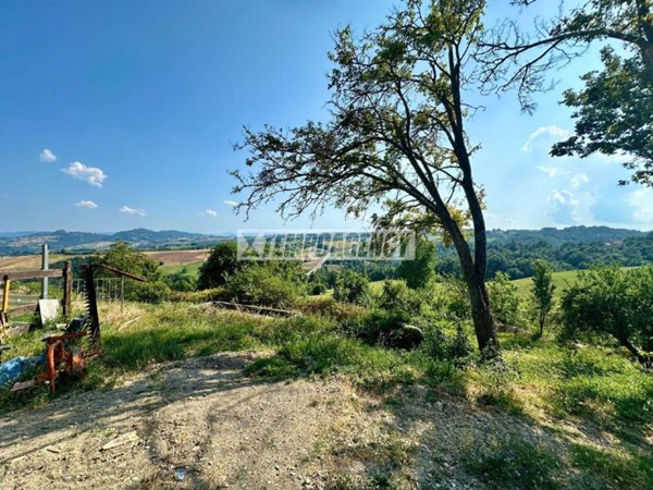 casa indipendente in vendita a Serramazzoni