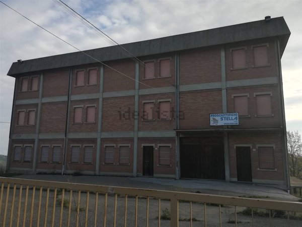 negozio in vendita a Serramazzoni
