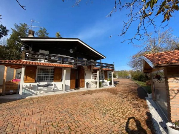 casa indipendente in vendita a Serramazzoni