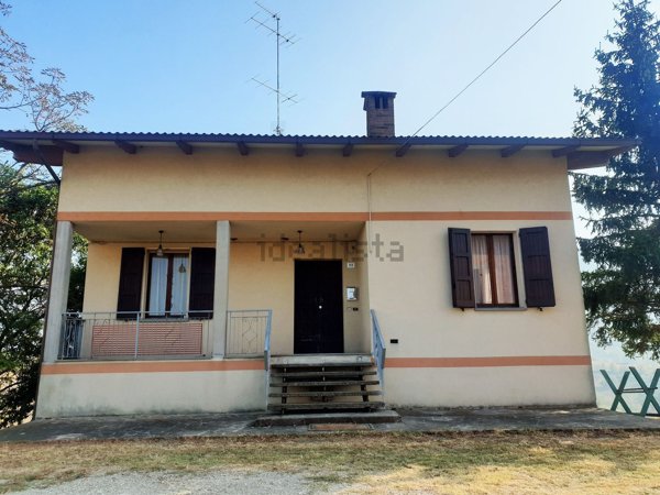 casa indipendente in vendita a Serramazzoni