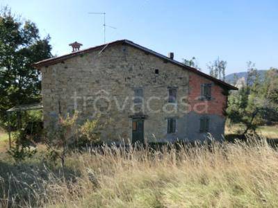 casa indipendente in vendita a Serramazzoni in zona Pompeano