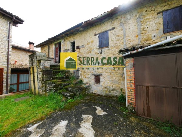 casa semindipendente in vendita a Serramazzoni in zona Ligorzano