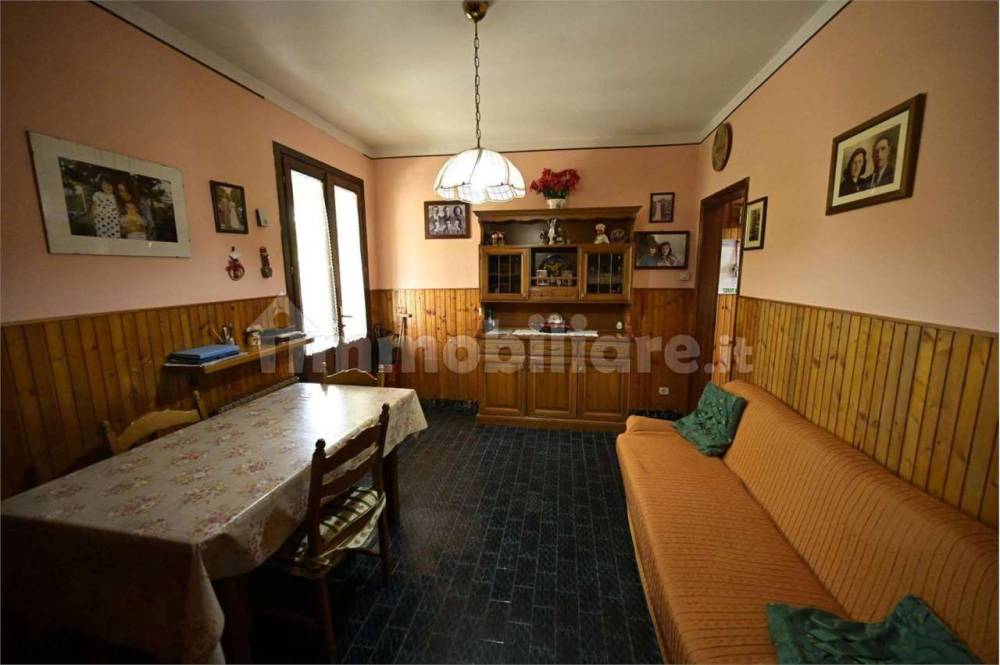 appartamento in vendita a Serramazzoni in zona Pompeano