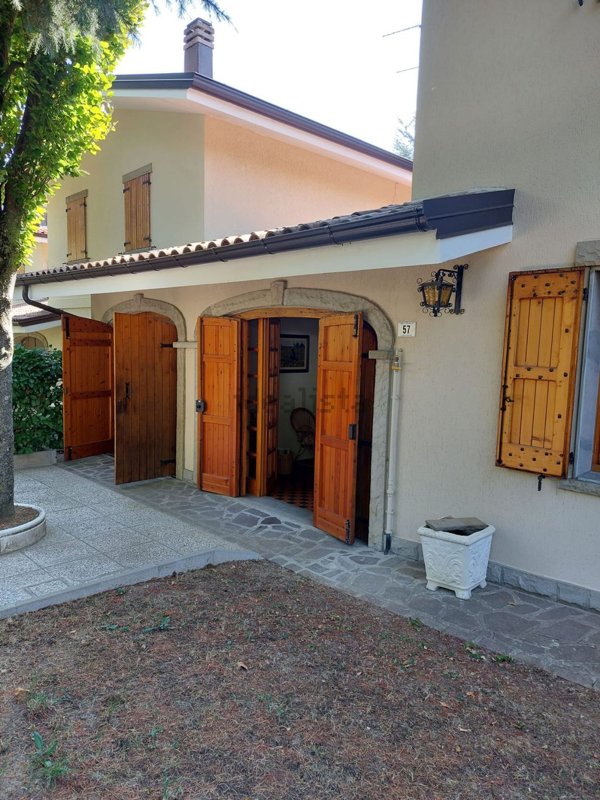 casa indipendente in vendita a Serramazzoni in zona Faeto