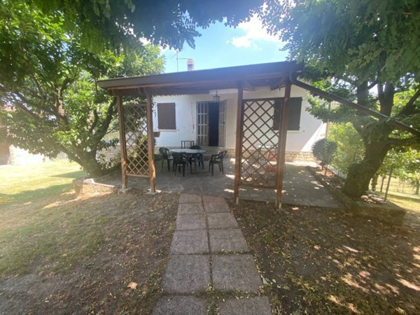 casa indipendente in vendita a Serramazzoni in zona Valle