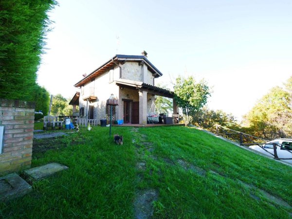 casa indipendente in vendita a Serramazzoni