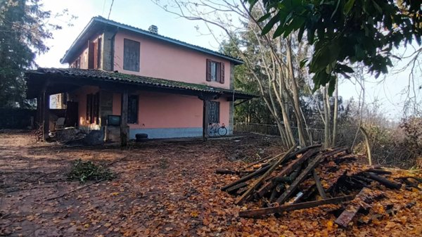 casa indipendente in vendita a Serramazzoni in zona Varana