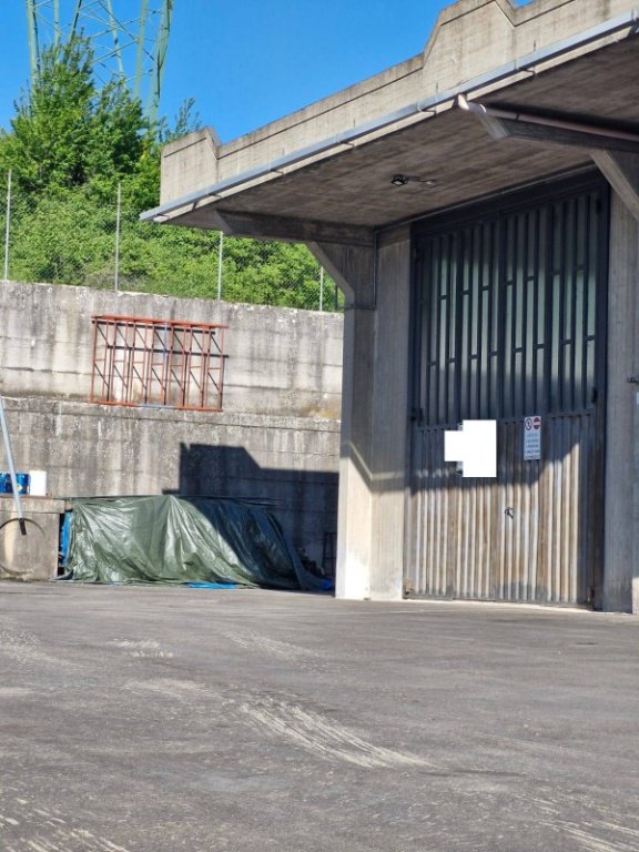 capannone in vendita a Serramazzoni