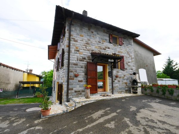 appartamento in vendita a Serramazzoni in zona San Dalmazio