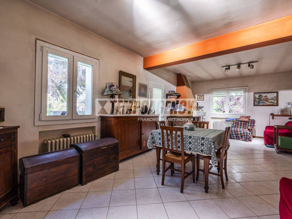 casa indipendente in vendita a Serramazzoni