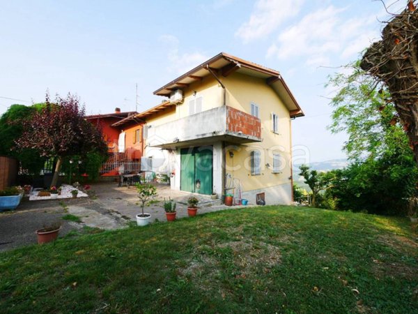 casa indipendente in vendita a Serramazzoni
