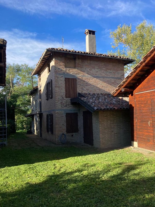 casa indipendente in vendita a Serramazzoni