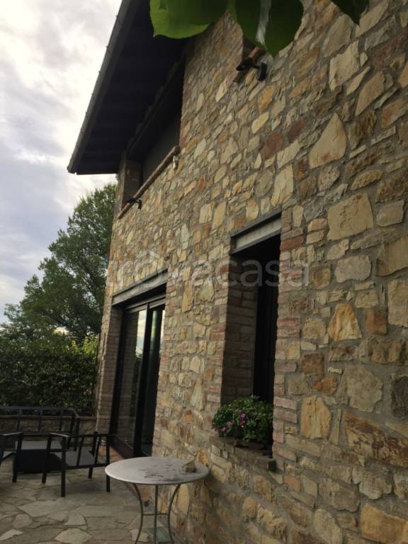 casa indipendente in vendita a Serramazzoni in zona San Dalmazio
