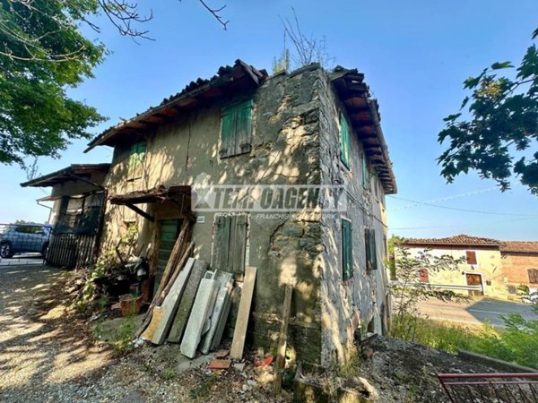 casale in vendita a Serramazzoni