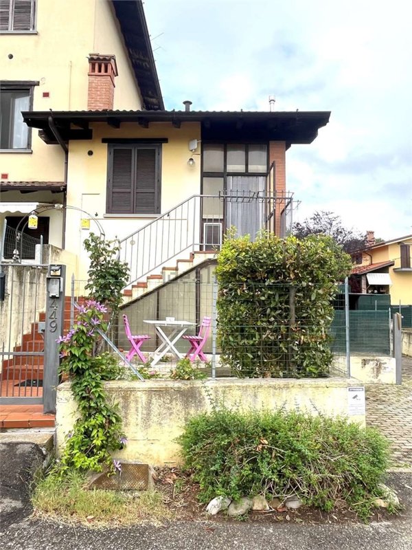 casa indipendente in vendita a Serramazzoni in zona Ligorzano