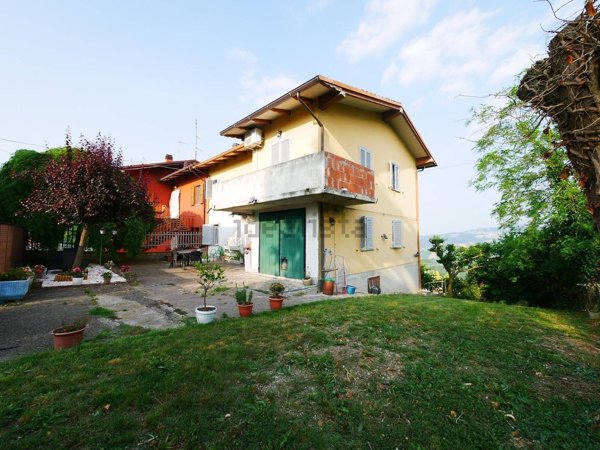 casa indipendente in vendita a Serramazzoni